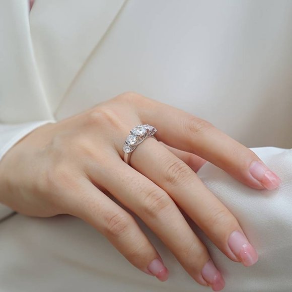 Jewelry - 925 Sterling Silver 2.5 Carat 5 Carat Moissanite Ring
